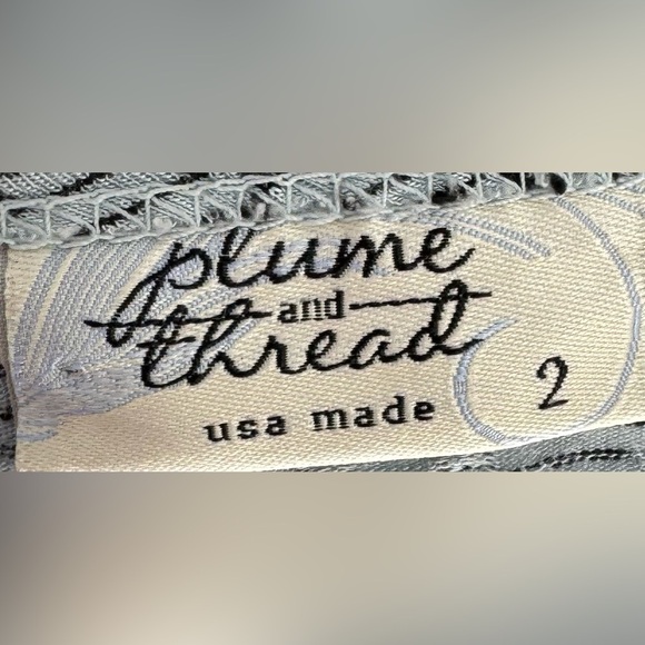 Plume and Thread White & Black Layered Front Rayon Shift Dress Made in USA - Picture 11 of 12